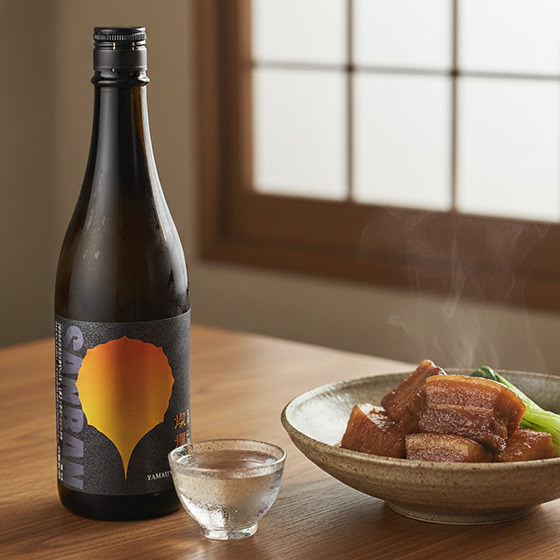 清爽後味濃味料理的完美拍檔!燦爛 山廢純米