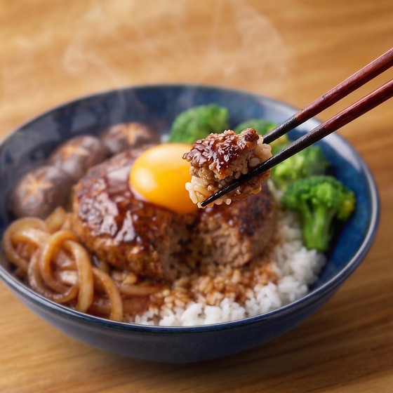 香甜壽喜燒醬汁和牛漢堡排配蔬菜(每餐$74x2包)