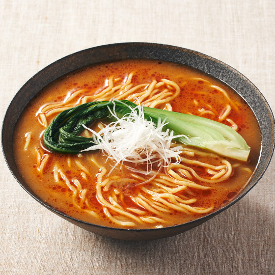 加入肉碎和蔬菜！麻辣擔擔麵2人份