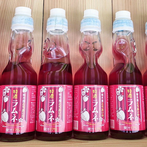 零添加香料 「栃愛香」士多啤梨波子汽水