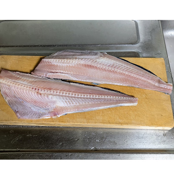 定鹽生曬開邊 極厚肉爆汁縞花魚