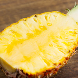 【大size】完熟清甜果汁 初夏蜜菠蘿 1kg （台灣產）