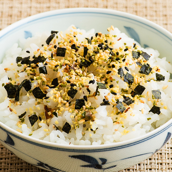灑上熱騰騰白飯 雞蛋紫菜拌飯素　3g×12袋