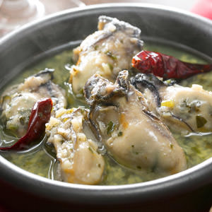 西班牙經典Tapas 蒜油浸廣島蠔（和歌山縣産）