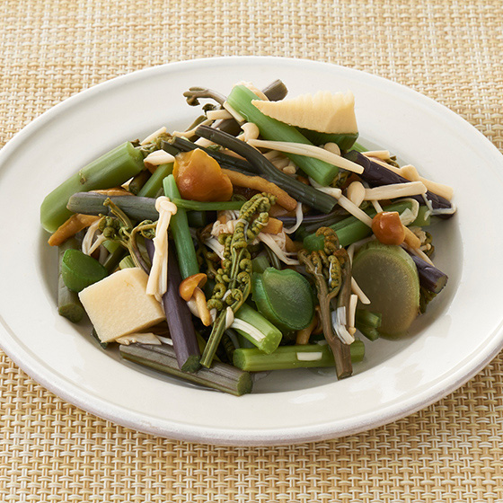 配蕎麥麵或白飯 6種水煮什錦山菜