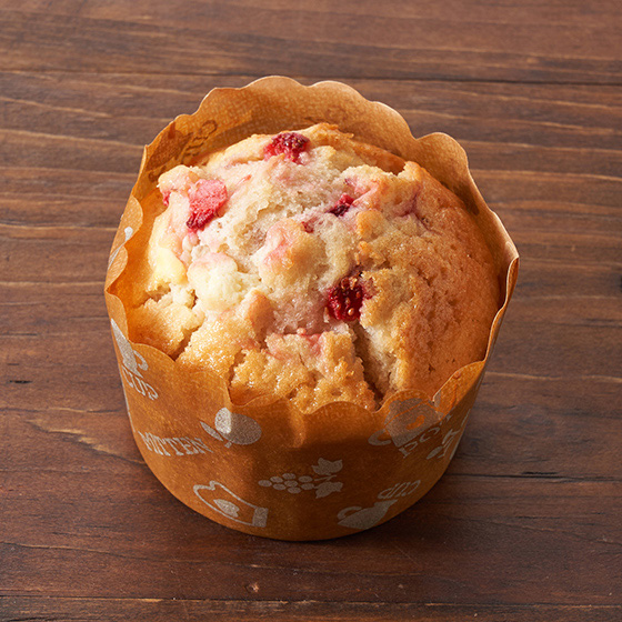 口感濕潤不乾身 士多啤梨芝士忌廉鬆餅