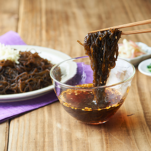 絶品！生もずく　ピリ辛つけ麺風