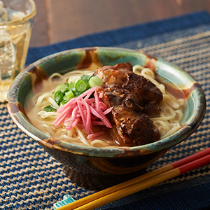使用日本小麥粉 沖繩生蕎麥麵（2人前）