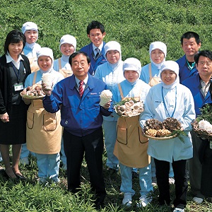 楠田喜熊及其他協作生產者